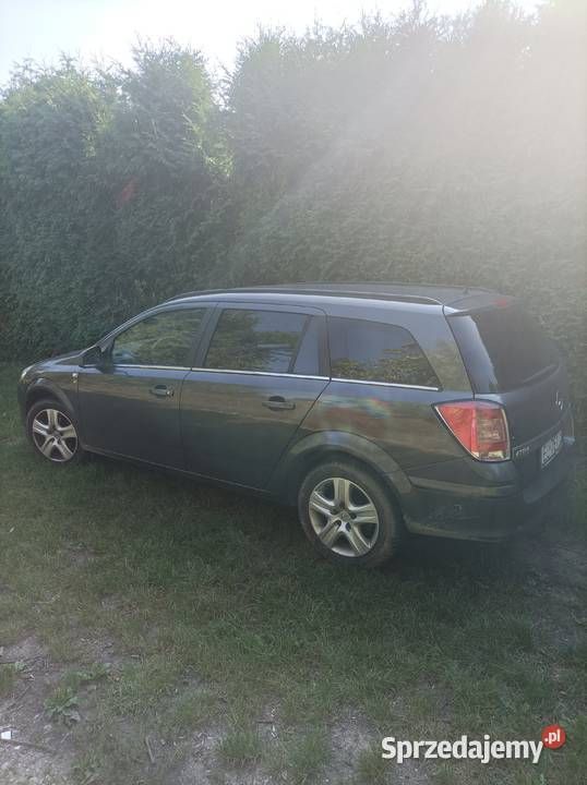 Używany 2010 Opel Astra Sedan/Limuzyna | 9500 zł (Uczciwa cena) - Obraz 1/4