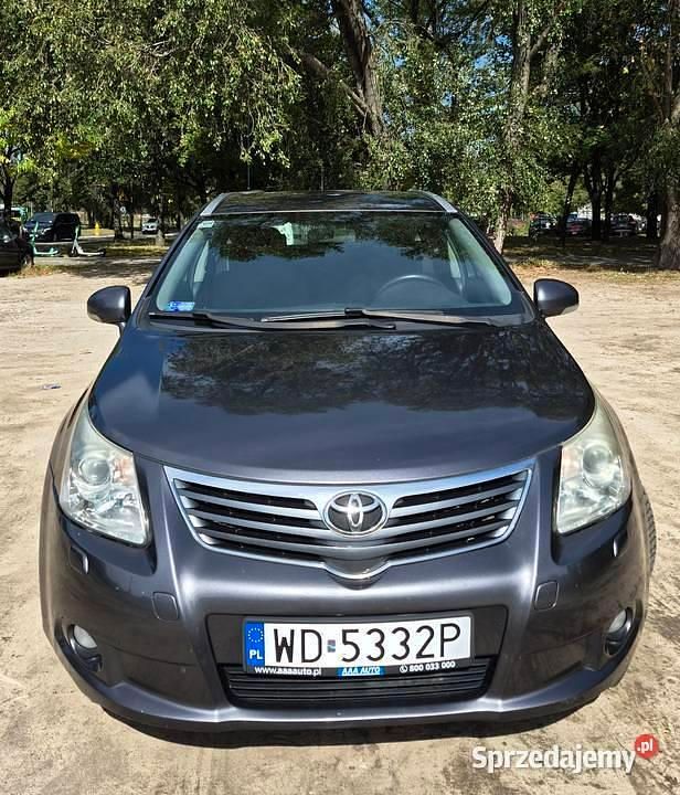 Grafitowy Używany 2010 Toyota Avensis Kombi | 18 500 zł (Uczciwa cena) - Obraz 1/4