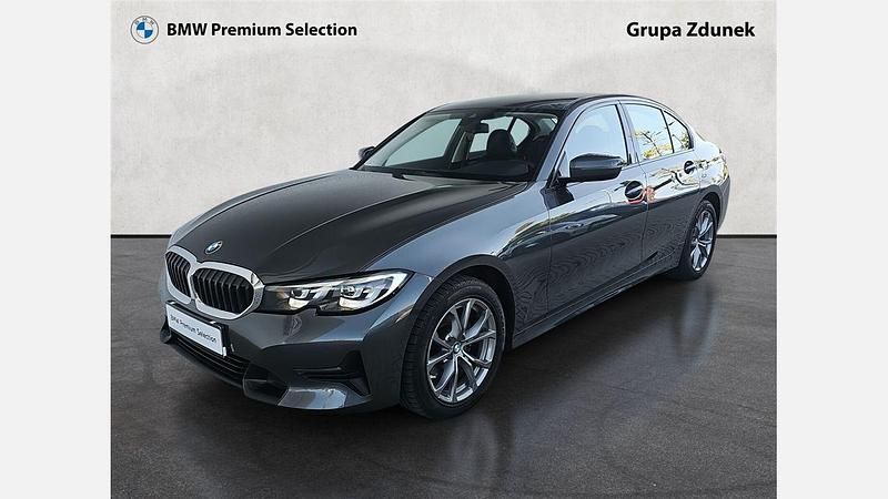 Szary mineralny metalizowany Używany 2022 BMW 320 Shadowline Sedan/Limuzyna | 109 900 zł - Obraz 1/3