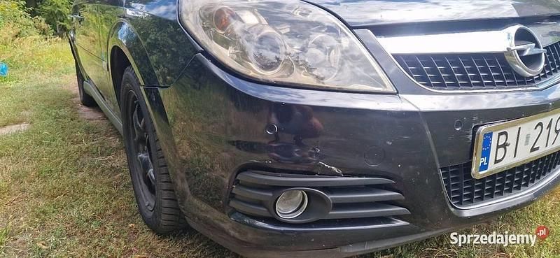 Czarny Używany 2008 Opel Vectra Kombi | 4500 zł (Super Cena) - Obraz 1/4