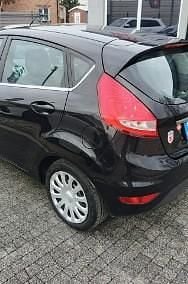 Używany Ford Fiesta Titanium 82 KM (60 kW) 2009 Czarny Hatchback