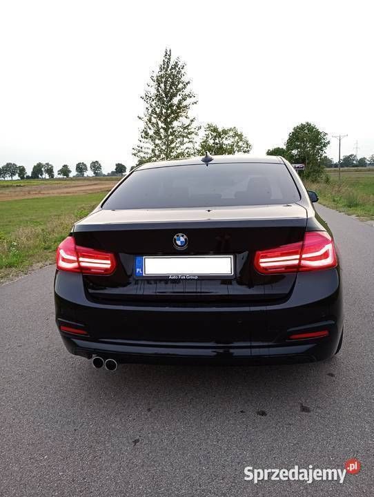 Czarny Używany 2018 BMW 320 Sedan/Limuzyna | 65 900 zł (Super Cena) - Obraz 1/4