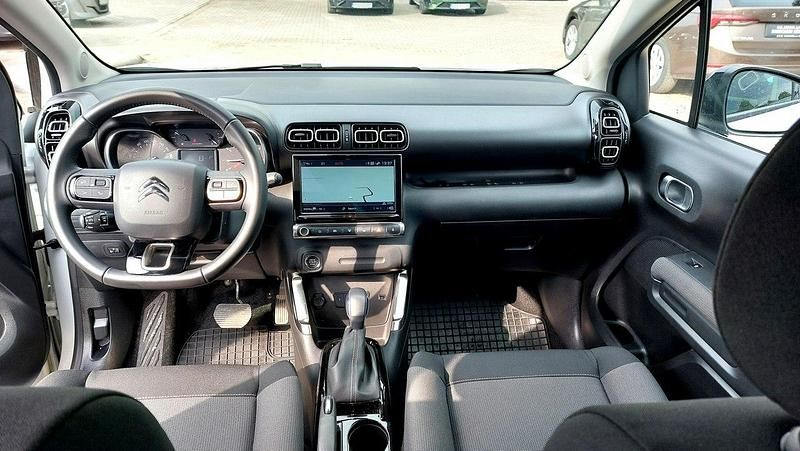 Używany Citroën C3 130 KM (95 kW) 2022 Biały Hatchback