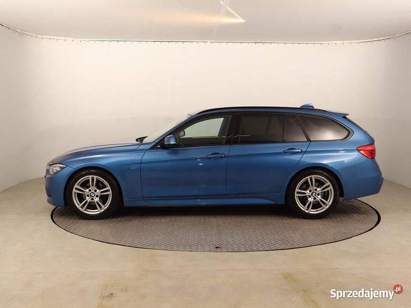 Używany BMW 320 2019 Niebieski Kombi