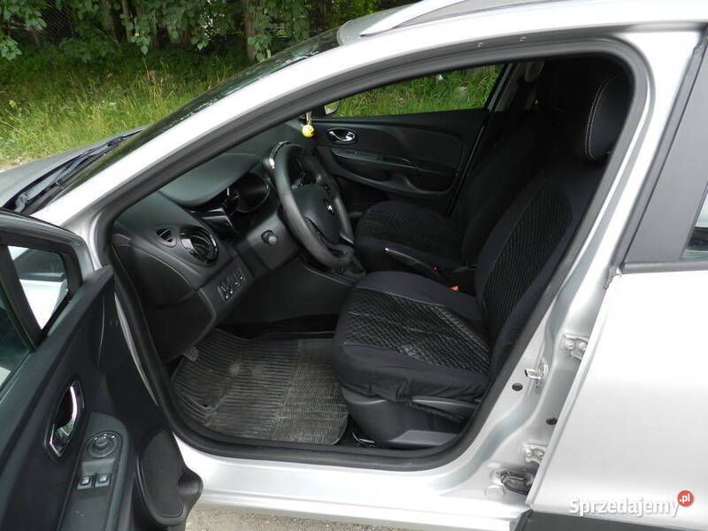 Używany Renault Clio GrandTour 90 KM (66 kW) 2013 Srebrny Kombi