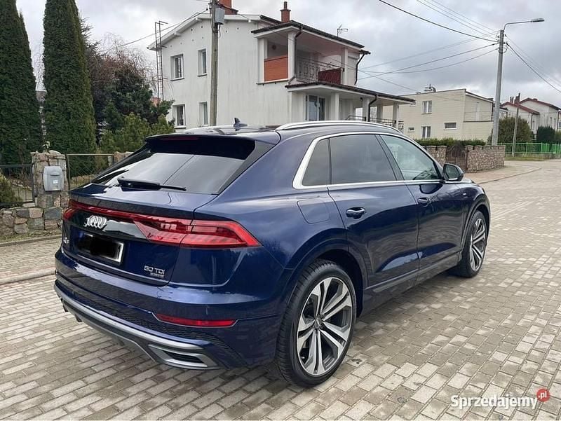 Używany Audi Q8 S-Line 2019 Niebieski SUV