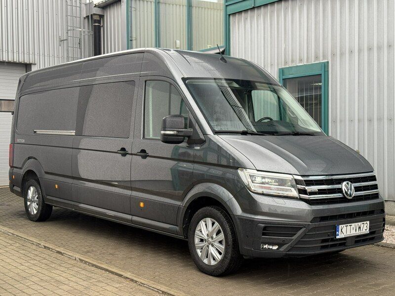 Szary Używany 2024 VW Crafter Van | 315 000 zł - Obraz 1/4