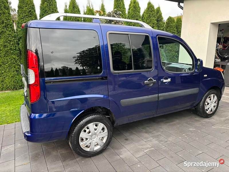 Używany Fiat Doblò 2008 Granatowy Minivan