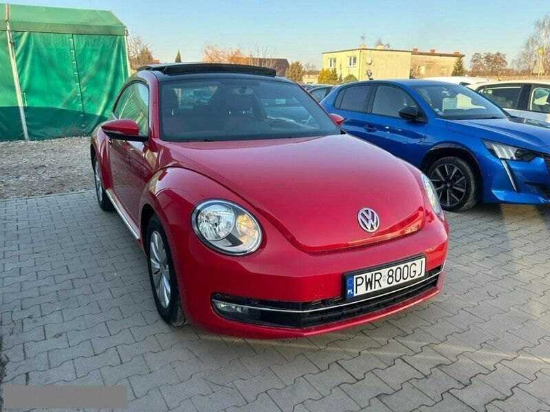 Używany VW Beetle 160 KM (117 kW) 2013 Czerwony Hatchback