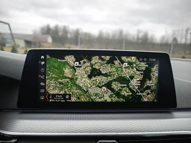 Używany BMW 520 Comfort Edition 190 KM (139 kW) 2019 Biały Sedan/Limuzyna