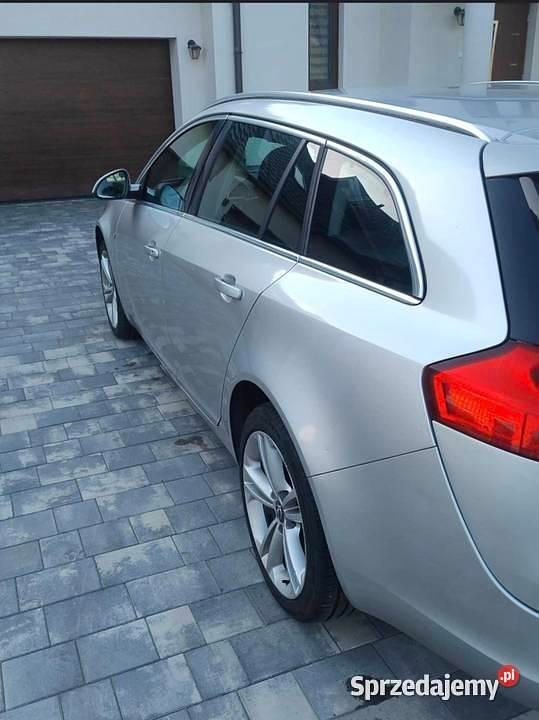 Srebrny Używany 2009 Opel Insignia Kombi | 11 500 zł - Obraz 1/4