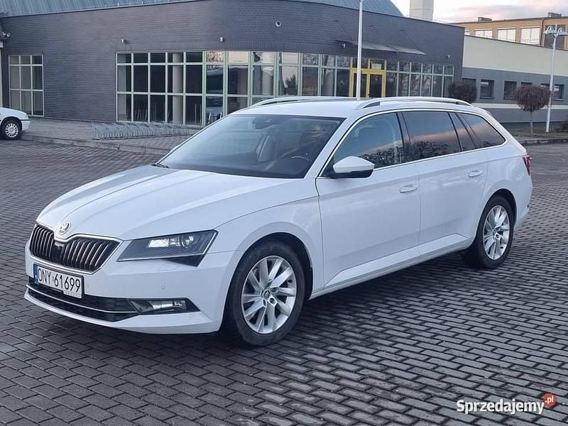 Używany 2018 Skoda Superb Style Kombi | 64 900 zł (Super Cena) - Obraz 1/4
