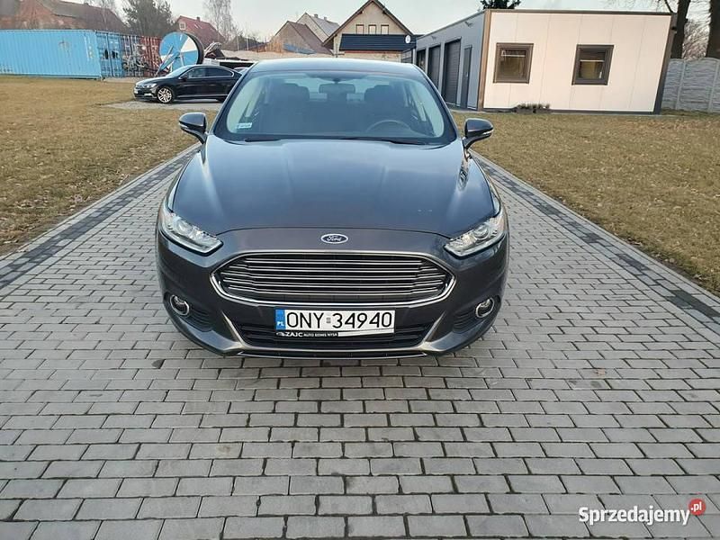 Używany Ford Mondeo 2015 Grafitowy Sedan/Limuzyna