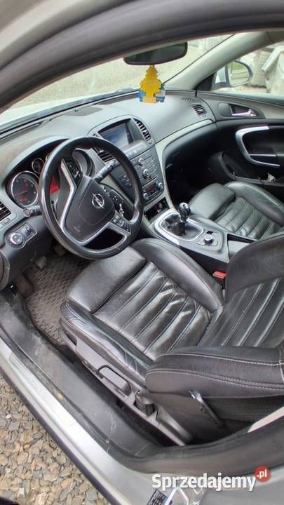 Srebrny Używany 2011 Opel Insignia Kombi | 9000 zł - Obraz 1/4