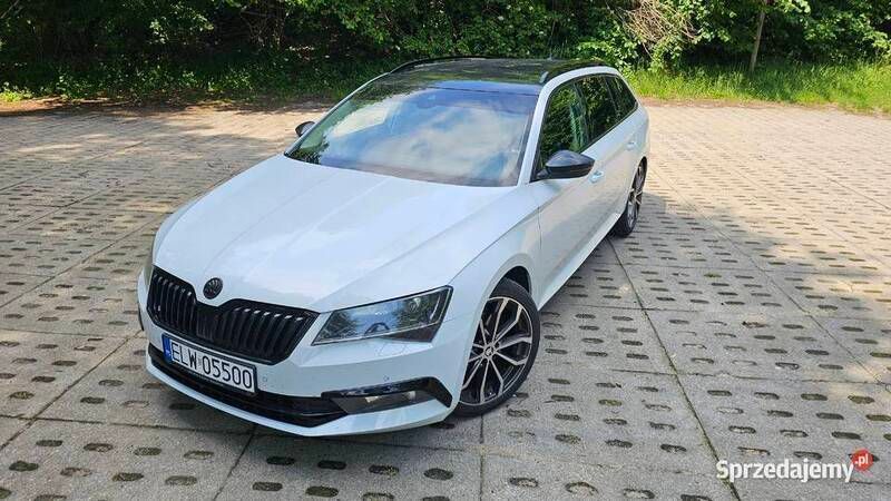 Biały Używany 2017 Skoda Superb Kombi | 67 900 zł (Uczciwa cena) - Obraz 1/4