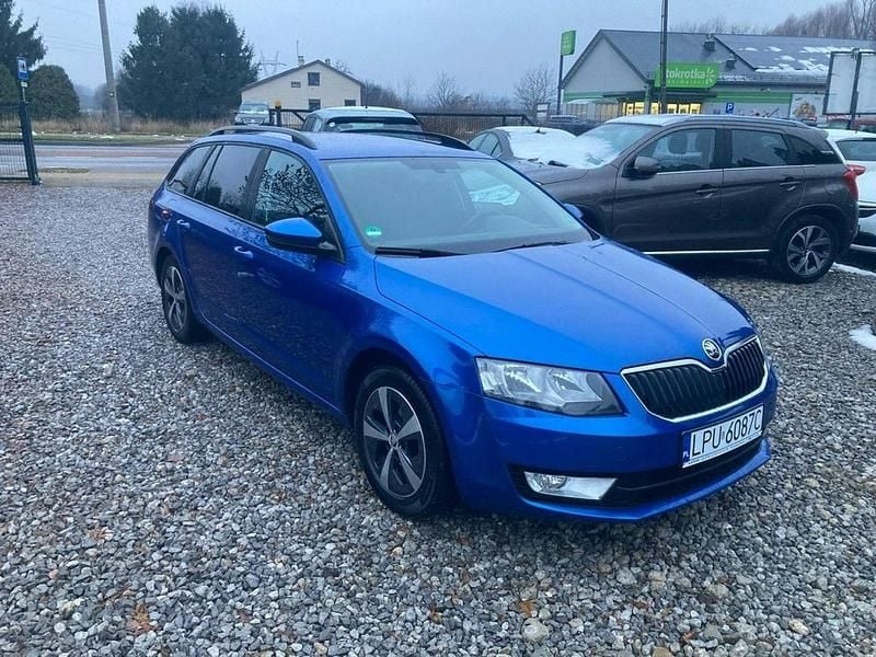 Niebieski Używany 2015 Skoda Octavia Kombi | 29 900 zł (Uczciwa cena) - Obraz 1/4