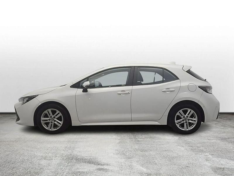 Używany Toyota Corolla Comfort 122 KM (89 kW) 2022 Biały Hatchback