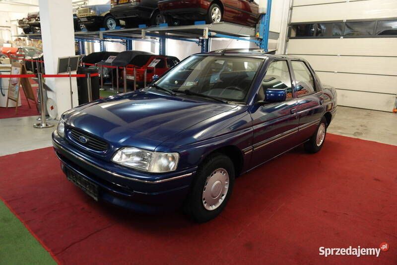 Niebieski Używany 1993 Ford Escort Sedan/Limuzyna | 11 900 zł - Obraz 1/4