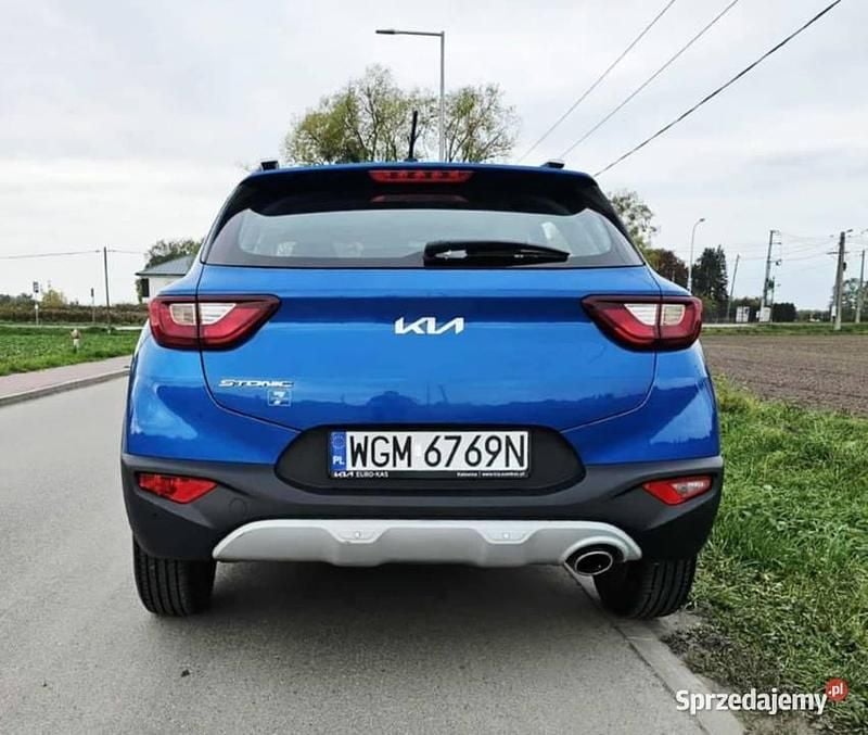 Niebieski Używany 2022 Kia Stonic SUV | 62 900 zł (Uczciwa cena) - Obraz 1/4