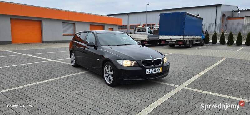 Używany BMW 320 2007 Czarny Kombi