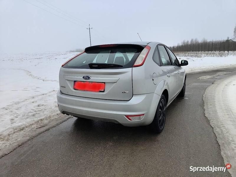 Używany Ford Focus 2008 Srebrny Hatchback