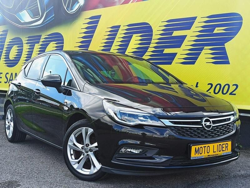 Czarny Używany 2016 Opel Astra Hatchback | 36 900 zł (Uczciwa cena) - Obraz 1/4