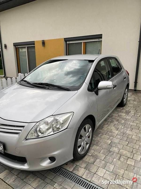 Używany 2010 Toyota Auris | 22 000 zł (Uczciwa cena) - Obraz 1/4