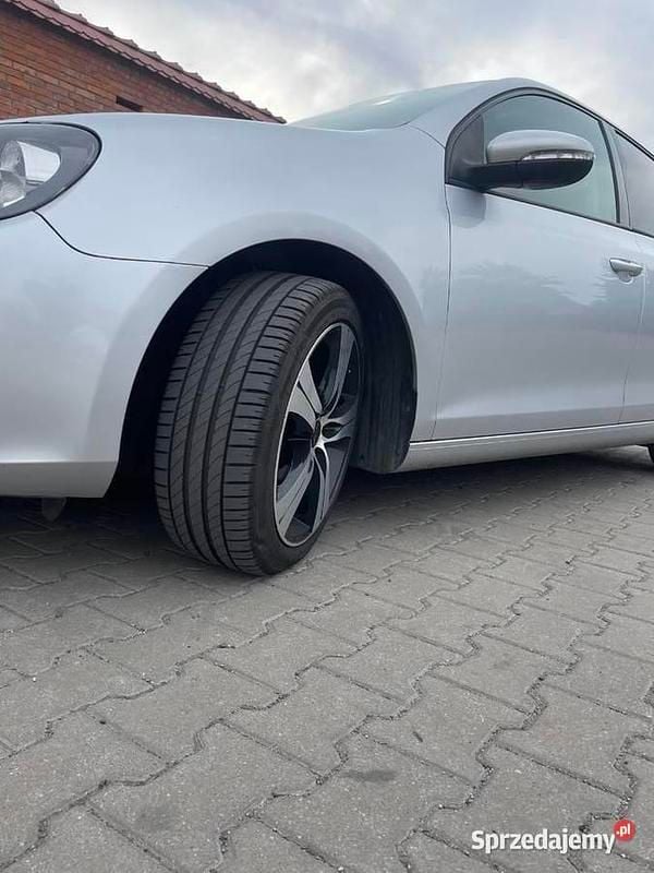 Używany VW Golf VI 2009 Srebrny Hatchback