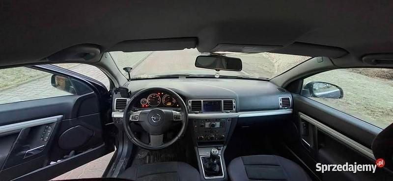 Używany Opel Vectra 2007 Czarny Kombi