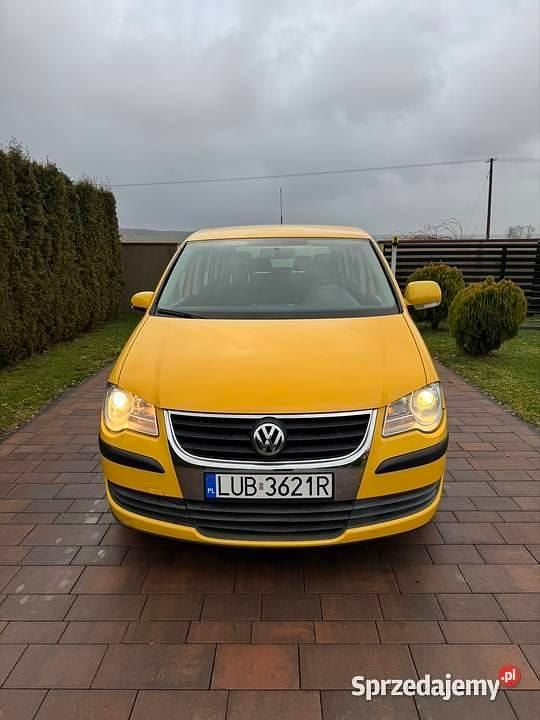 Żółty Używany 2009 VW Touran Minivan | 18 500 zł (Uczciwa cena) - Obraz 1/4