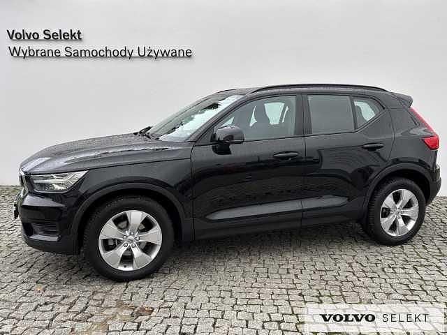 Czarny Używany 2022 Volvo XC40 SUV | 114 900 zł (Dobra cena) - Obraz 1/3