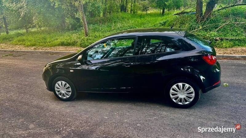 Czarny Używany 2010 Seat Ibiza Hatchback | 16 300 zł (Dość drogi) - Obraz 1/4