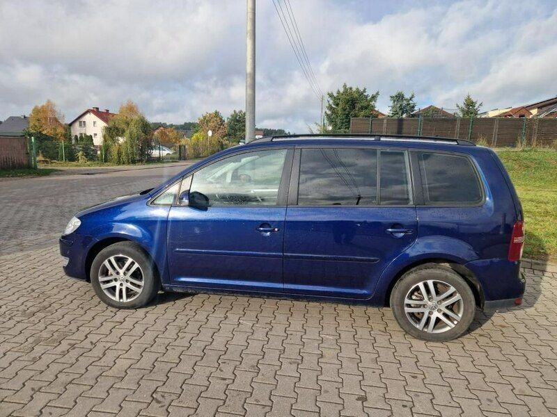 Używany VW Touran 140 KM (102 kW) 2009 Niebieski (metalik) Minivan