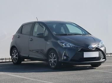 Szary Używany 2019 Toyota Yaris Hatchback | 62 999 zł - Obraz 1/4