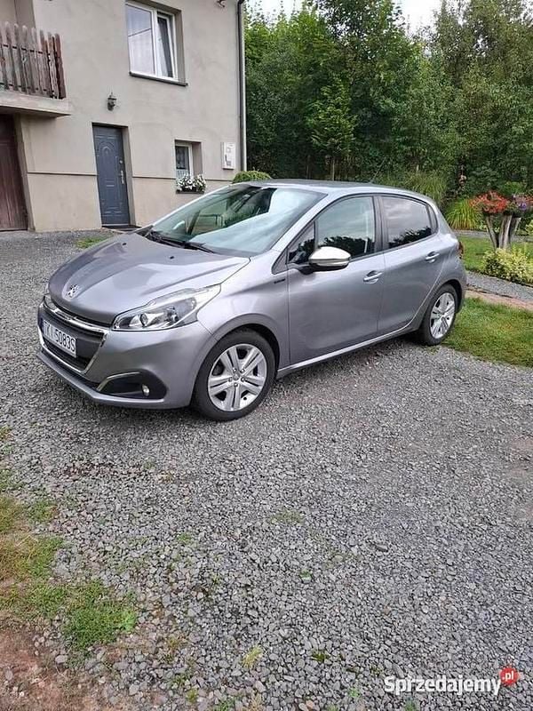 Szary Używany 2019 Peugeot 208 Hatchback | 34 700 zł (Dobra cena) - Obraz 1/4