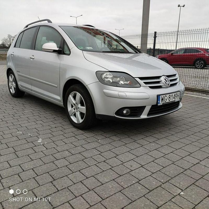 Srebrny Używany 2008 VW Golf Plus Cross Minivan | 17 800 zł (Dość drogi) - Obraz 1/4