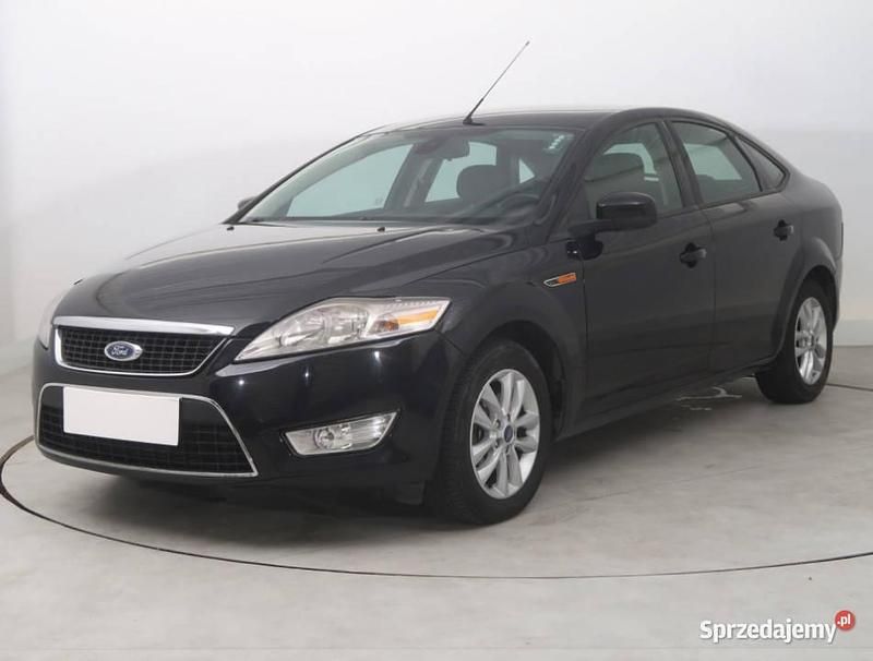 Używany Ford Mondeo 125 KM (91 kW) 2010 Czarny Hatchback