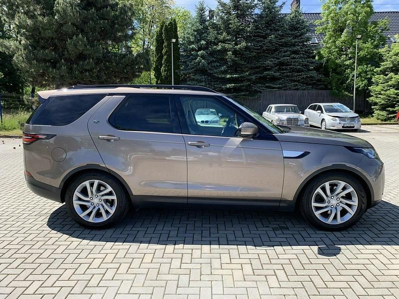 Używany Land Rover Discovery 5 HSE 240 KM (176 kW) 2017 Brązowy (metalik) SUV