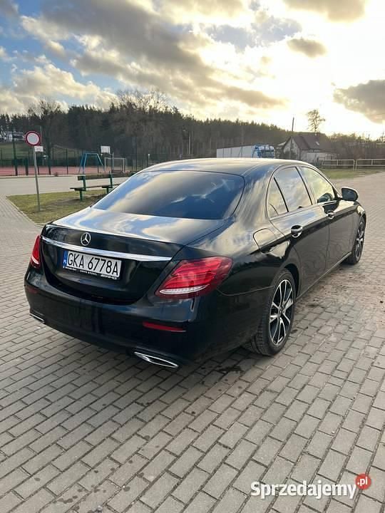 Używany Mercedes A220 Avantgarde 2019 Czarny Sedan/Limuzyna