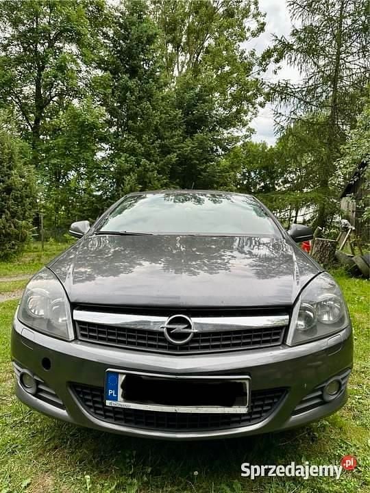 Używany Opel Astra GTC 2010 Szary Hatchback