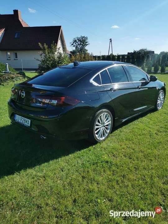 Używany Opel Insignia Sport 170 KM (125 kW) 2017 Czarny Sedan/Limuzyna