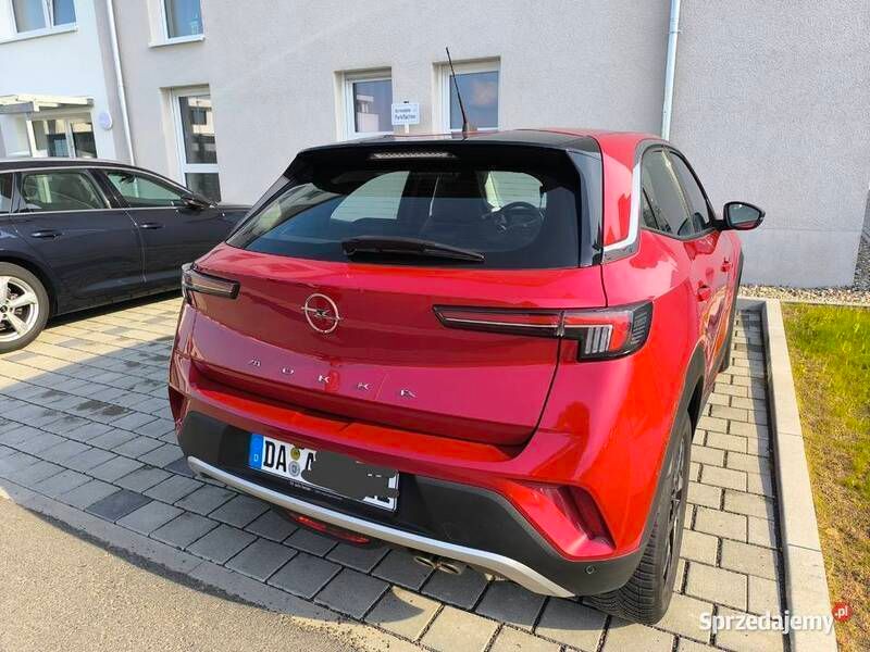 Czerwony Używany 2021 Opel Mokka Business Elegance SUV | 80 000 zł (Dość drogi) - Obraz 1/4
