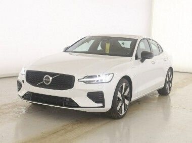 Biały Używany 2024 Volvo S60 Ultimate Sedan/Limuzyna | 196 800 zł - Obraz 1/4