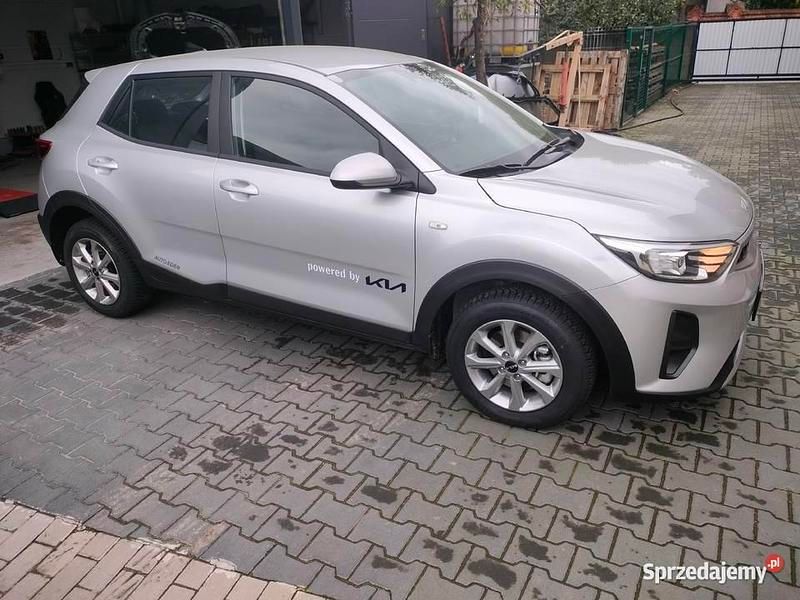 Używany 2025 Kia Stonic SUV | 68 900 zł (Dobra cena) - Obraz 1/4