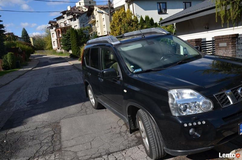 Czarny Używany 2010 Nissan X-Trail SUV | 31 000 zł (Uczciwa cena) - Obraz 1/4