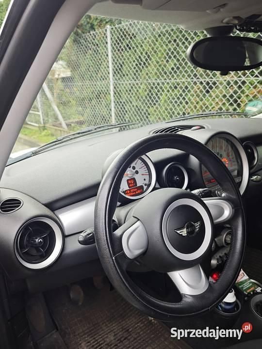 Używany Mini Cooper 120 KM (88 kW) 2007 Hatchback