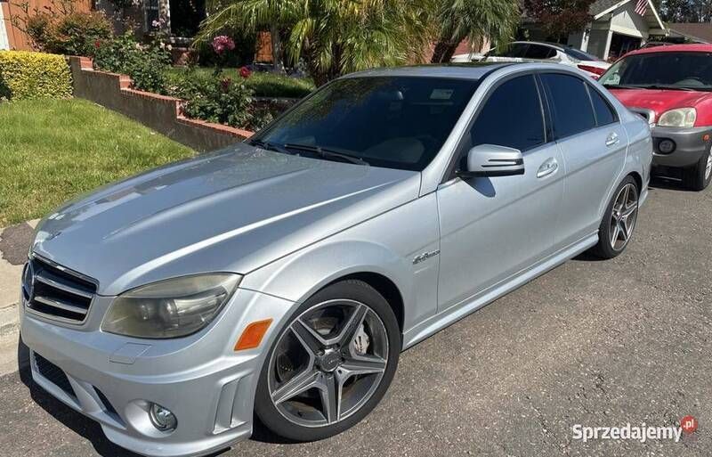 Używany 2010 Mercedes C63 AMG AMG | 56 000 zł - Obraz 1/4