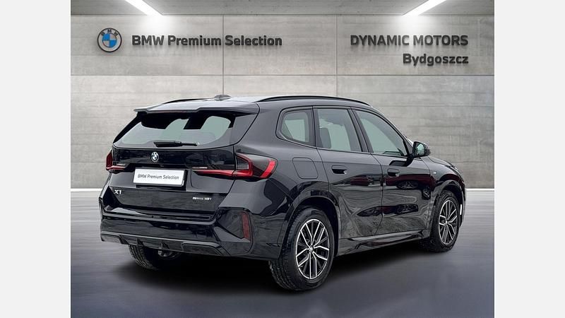 Używany BMW X1 Luxury Line 136 KM (100 kW) 2025 Czarny szafir metalizowany SUV