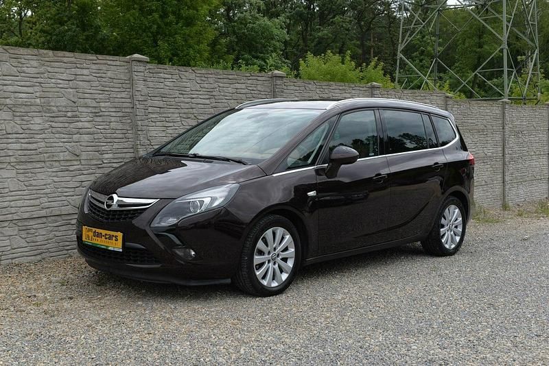 Brązowy Używany 2015 Opel Zafira Minivan | 34 800 zł (Dobra cena) - Obraz 1/4