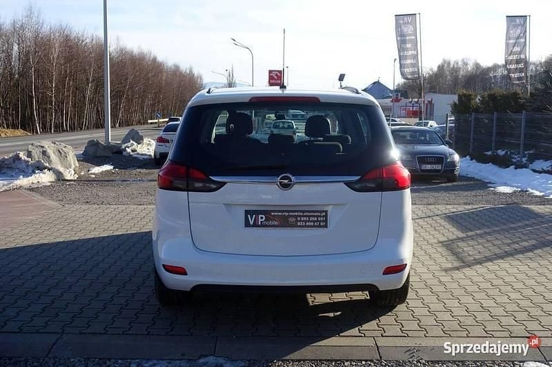 Używany Opel Zafira 120 KM (88 kW) 2014 Biały Minivan